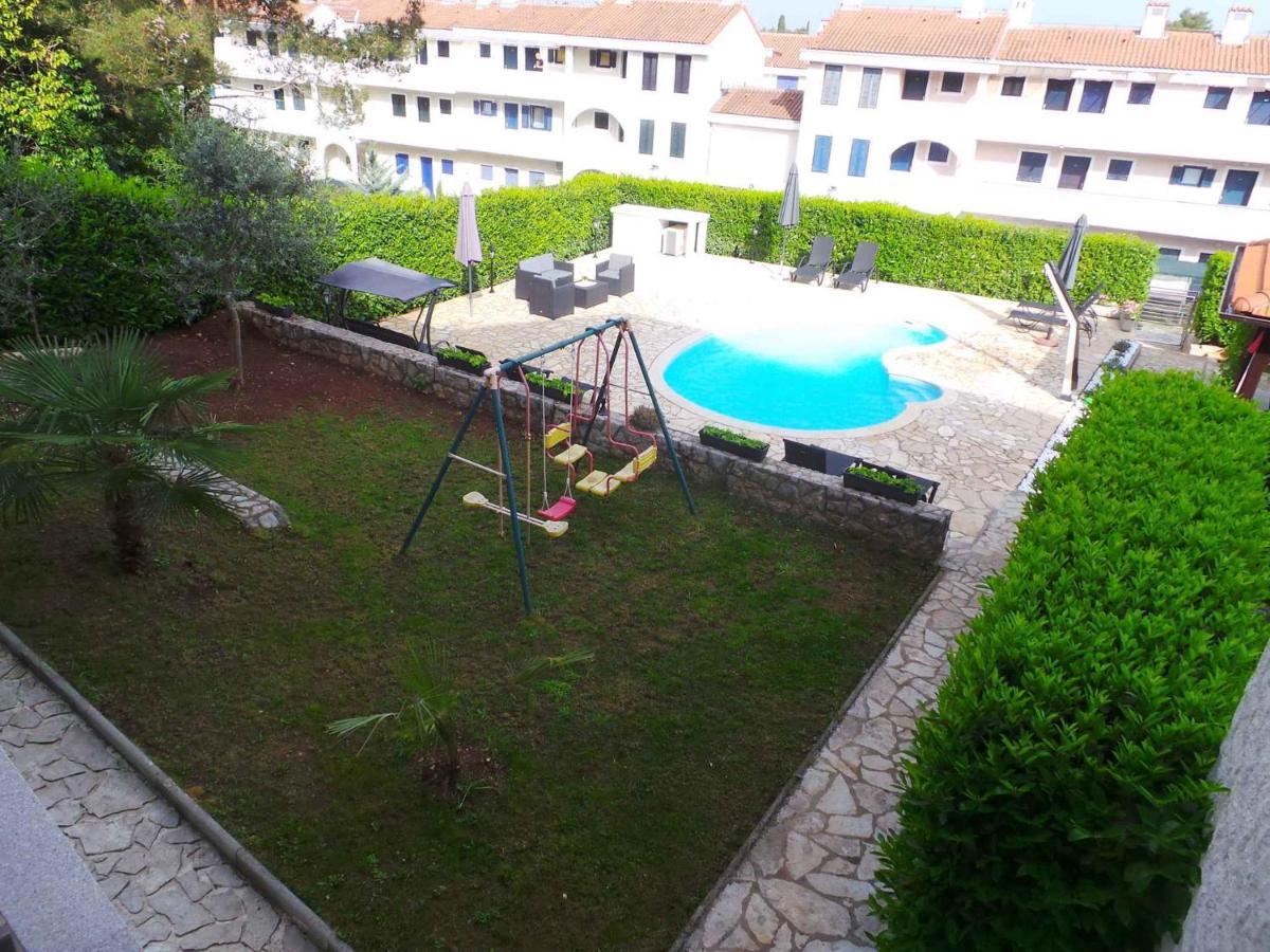 Holiday Home In Malinska/Insel Krk 13031 エクステリア 写真